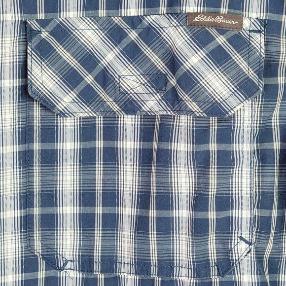 Eddie Bauer Travex Button Down Shirt Men’s Size M Blue Plaid Short Sleeve Hiking - Picture 4 of 11